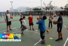 Leadership Sports HK learning basketball