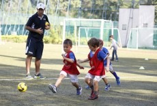 Tinytots Playing Football Kids Class Repulse Bay Club